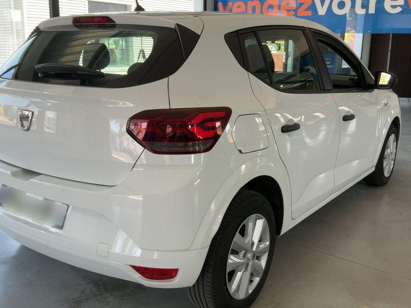 Dacia Sandero 1.0 SCe Essential — zdjęcie 6