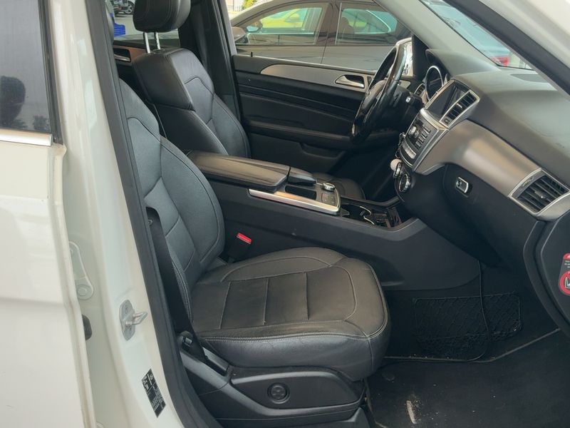 Mercedes-Benz M-Klasse ML 350 CDI BlueTec Sport — zdjęcie 11