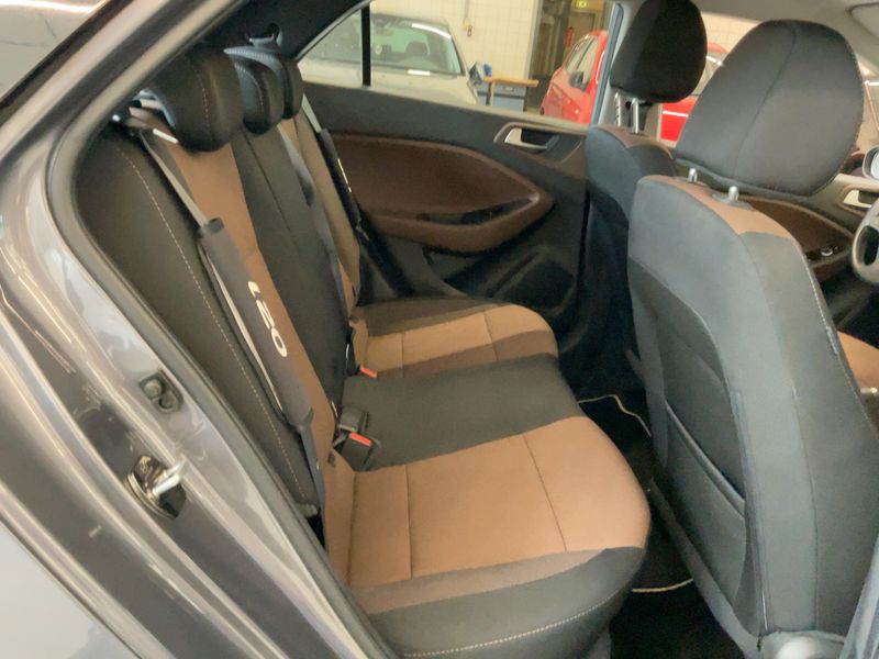 Hyundai i20 1.0 TGDI Comfort — zdjęcie 14