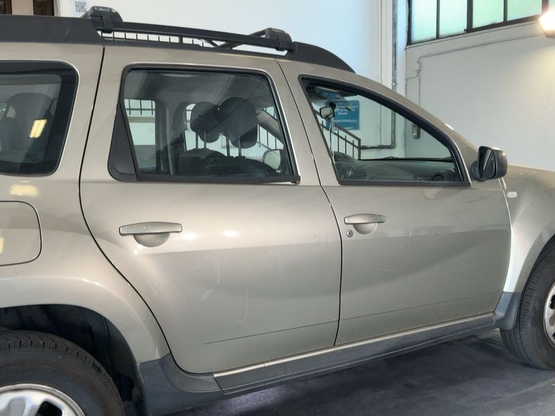 Dacia Duster 1.5 dCi Laureate 4x2 — zdjęcie 7