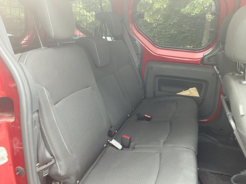Dacia Dokker 1.5 Blue dCi Stepway Plus — zdjęcie 14