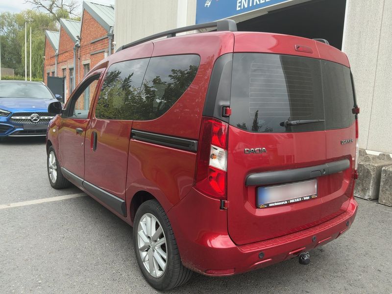 Dacia Dokker 1.5 Blue dCi Stepway Plus — zdjęcie 3