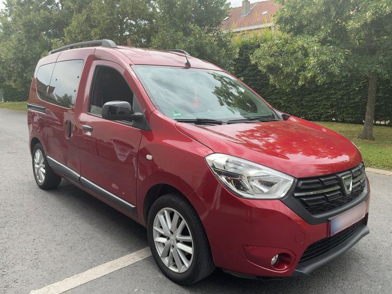 Dacia Dokker 1.5 Blue dCi Stepway Plus — zdjęcie 8