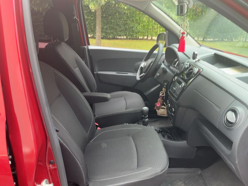 Dacia Dokker 1.5 Blue dCi Stepway Plus — zdjęcie 11