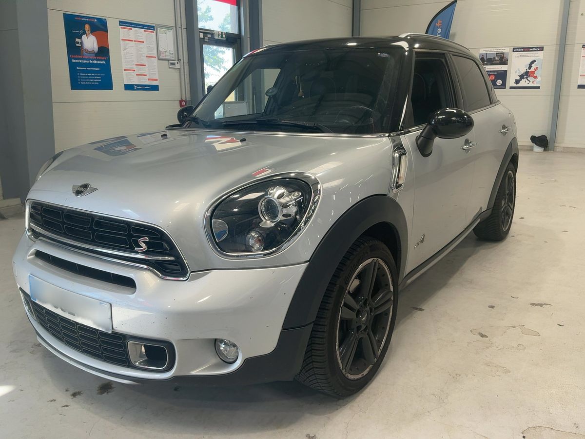 MINI Countryman 2016 — photo 1