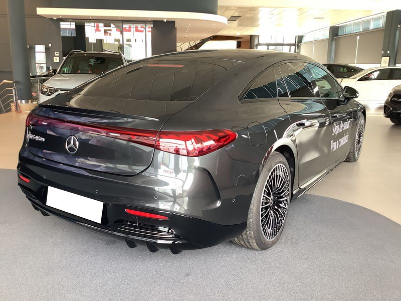 Mercedes-Benz EQS 450+ AMG Line — zdjęcie 5
