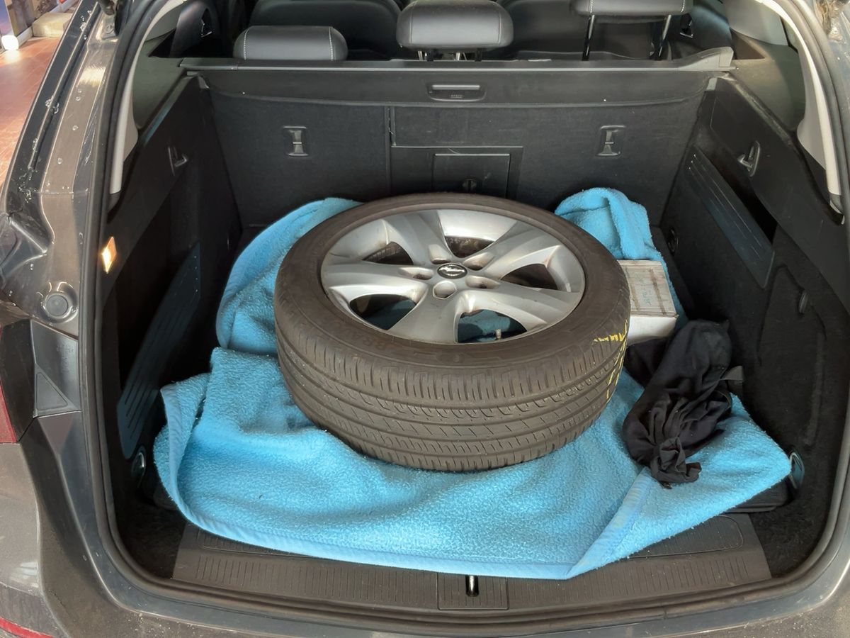 Opel Astra 2015 — photo 17