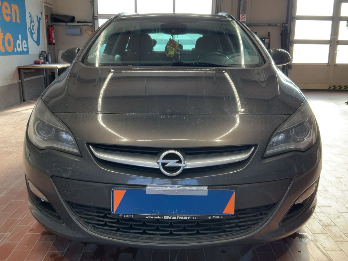 Opel Astra 2015 — photo 15
