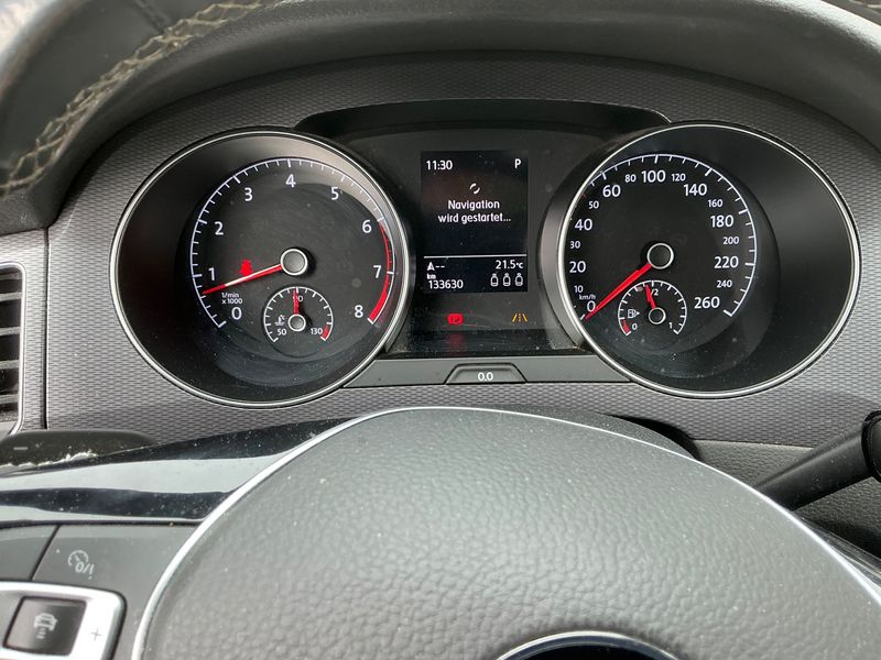 Volkswagen Golf VII Sportsvan 1.4 TSI Lounge BlueMotion Tech — zdjęcie 13
