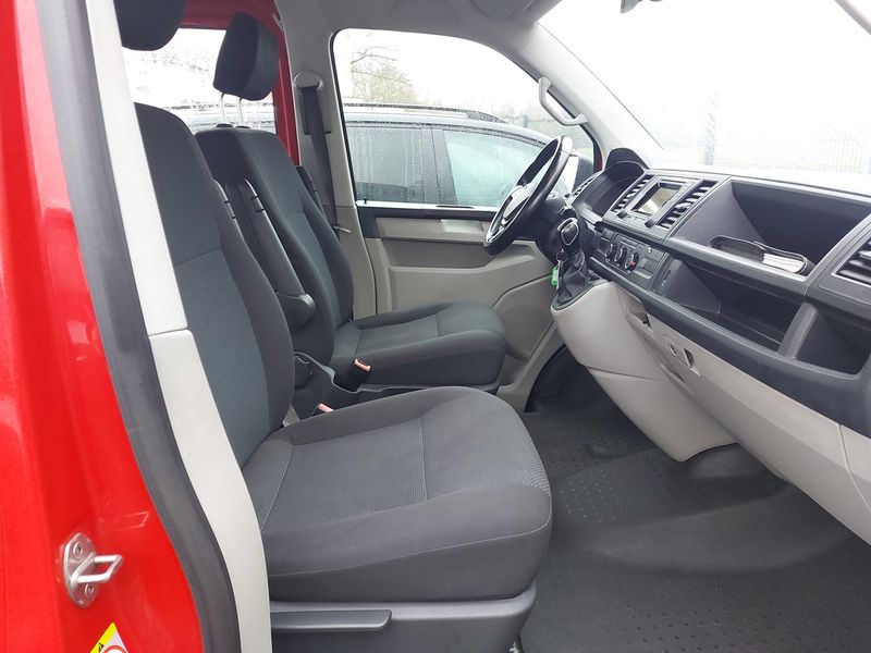 Volkswagen T6 Kombi 2.0 TDI lang — zdjęcie 10
