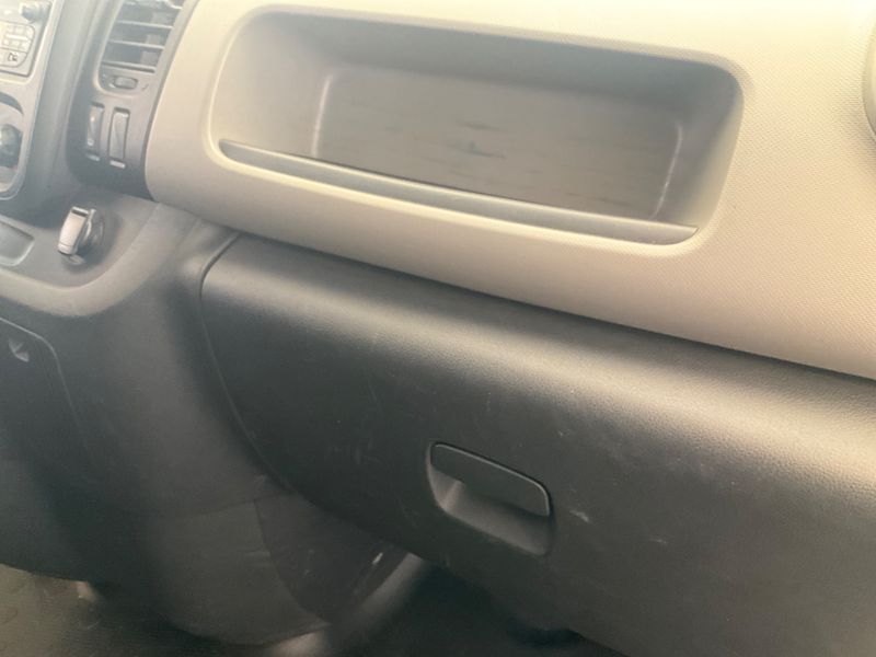 Renault Trafic 1.6 dCi L1H1 2,7t Komfort 2019 – снимка 26