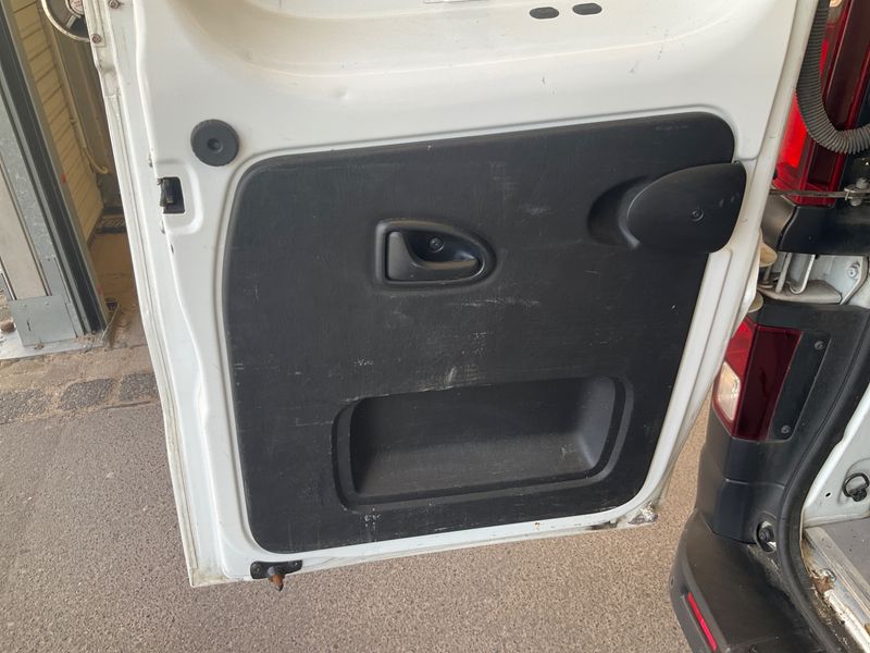 Renault Trafic 1.6 dCi L1H1 2,7t Komfort 2019 – снимка 30