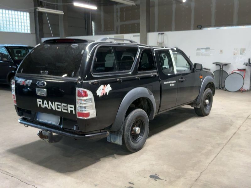 Ford Ranger 2.5 TDCi Doppelkabine 4x4 XL — zdjęcie 6