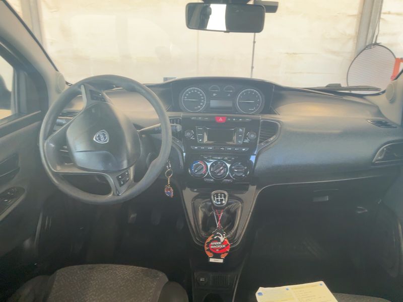 Lancia Ypsilon 1.2 Elefantino Blu 2019 – снимка 17