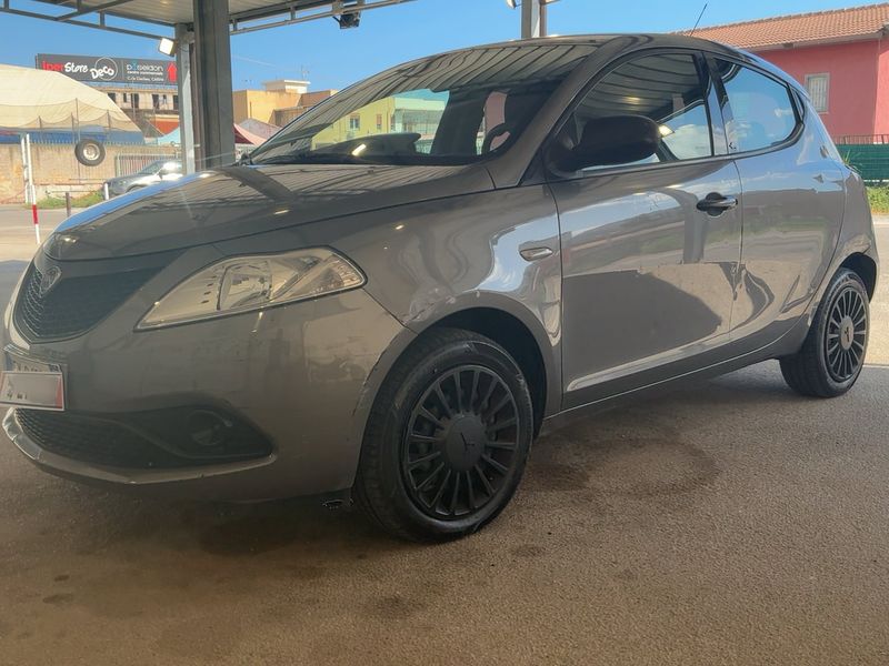 Lancia Ypsilon 1.2 Elefantino Blu 2019 – снимка 2