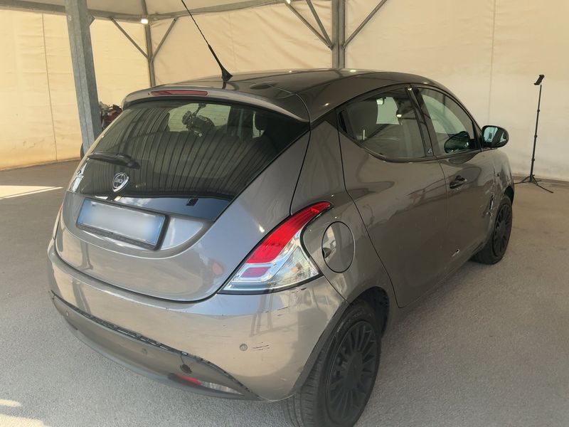 Lancia Ypsilon 1.2 Elefantino Blu 2019 – снимка 8