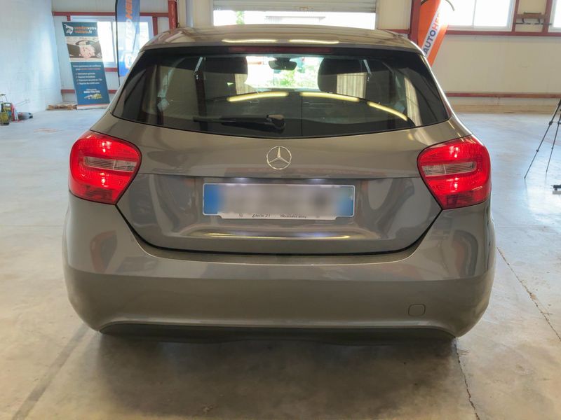Mercedes-Benz A-Klasse A 180 CDI BlueEfficiency Intuition — zdjęcie 5