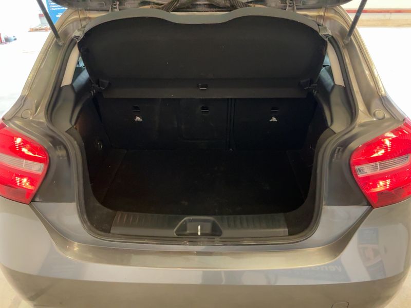 Mercedes-Benz A-Klasse A 180 CDI BlueEfficiency Intuition — zdjęcie 10