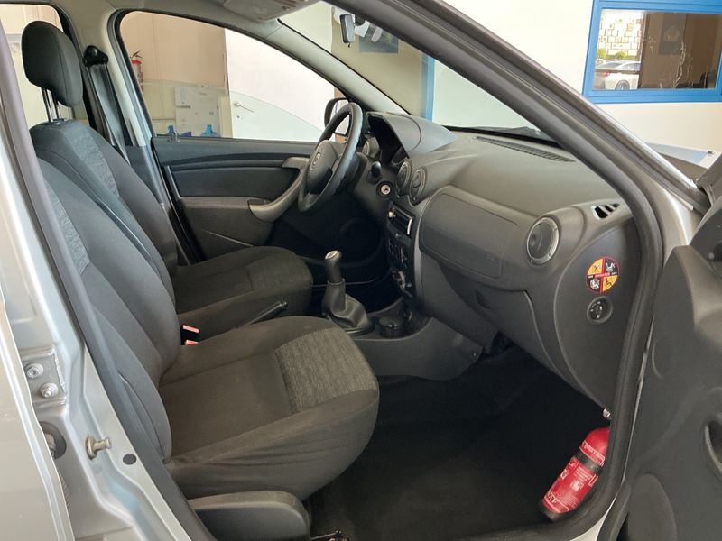 Dacia Duster 1.5 dCi Ambiance 4x2 — zdjęcie 3