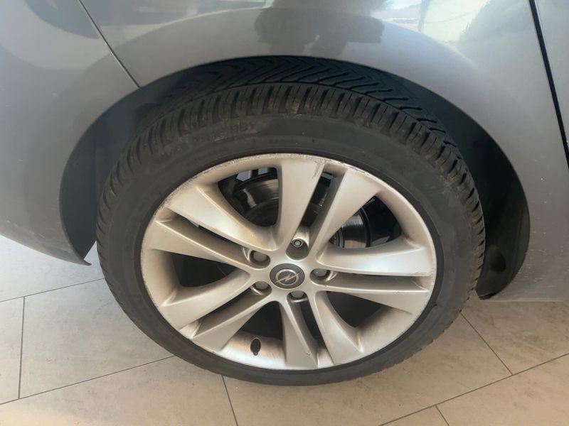Opel Zafira Tourer 2.0 CDTI Cosmo 2012 – снимка 9