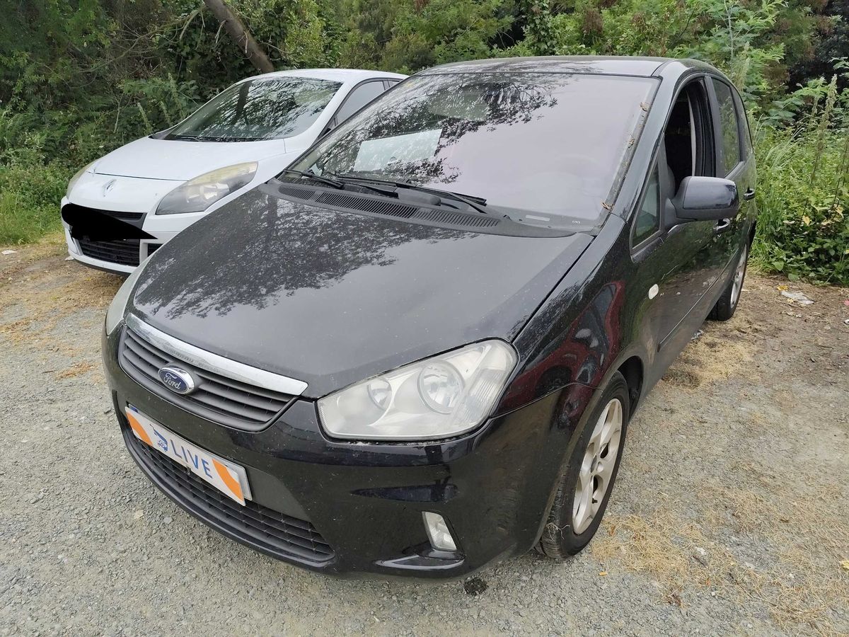 Ford C-Max 2010 — photo 1