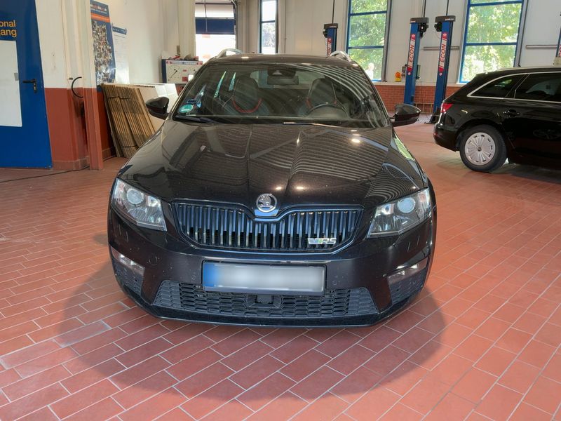 Skoda Octavia 2.0 TDI RS 2015 – снимка 14