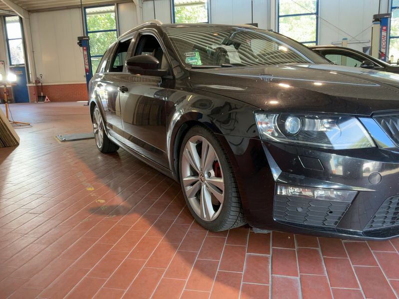 Skoda Octavia 2.0 TDI RS 2015 – снимка 12