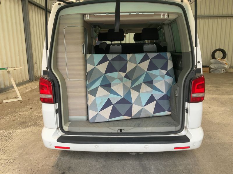 Volkswagen T5 California 2.0 TDI Comfortline Europe — zdjęcie 10