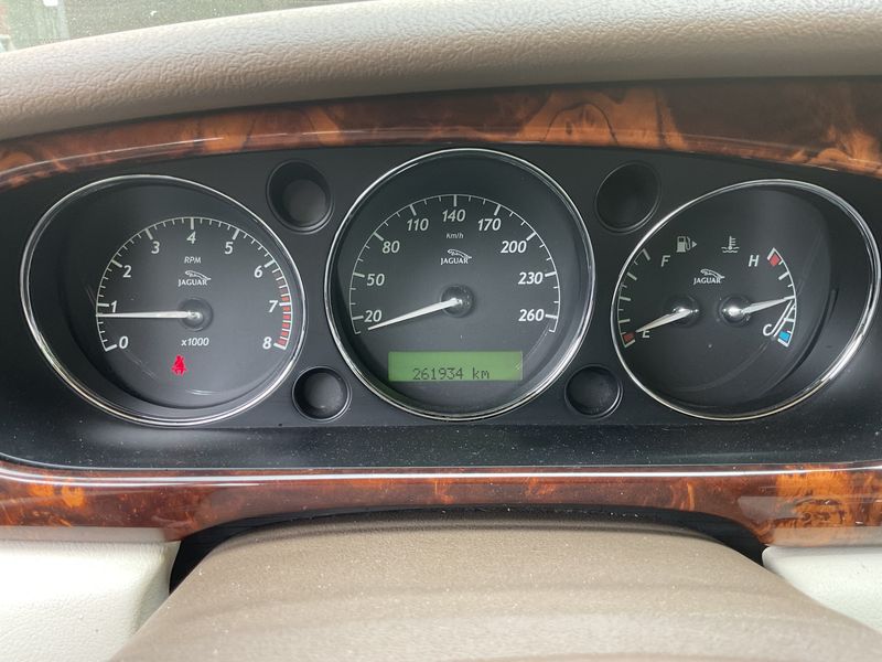 Jaguar XJ 3.0 V6 Sovereign — zdjęcie 4