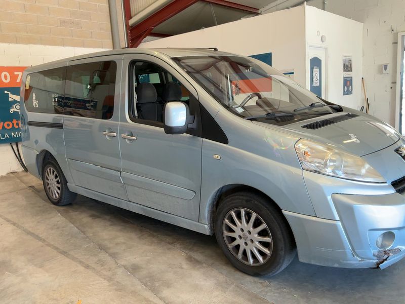 Peugeot Expert 2.0 HDi L2H1 Premium — zdjęcie 8