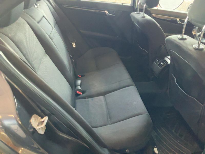 Mercedes-Benz C-Klasse C 180 CDI BlueEfficiency Classic — zdjęcie 14