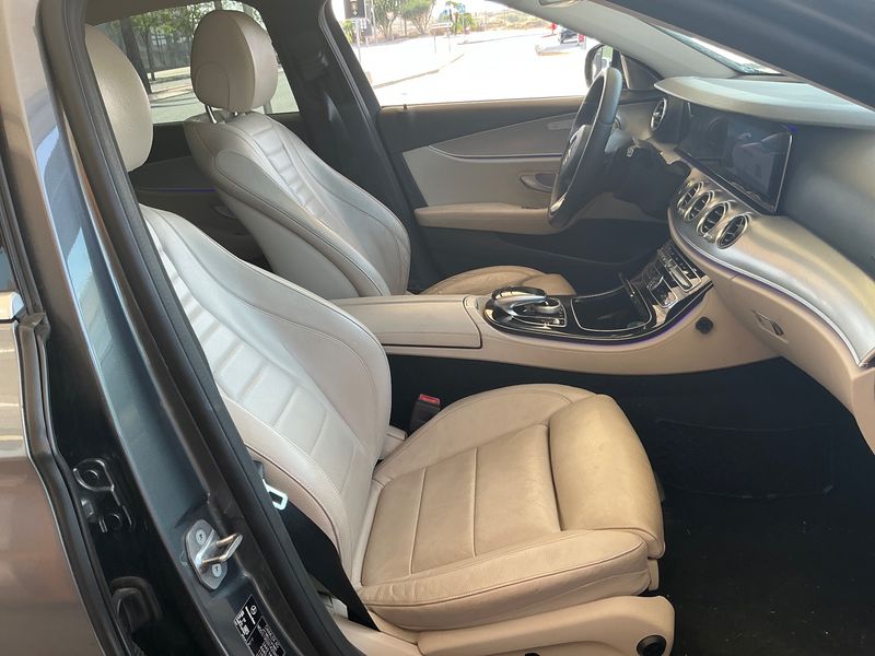 Mercedes-Benz E-Klasse E 350 d AMG Line — zdjęcie 11
