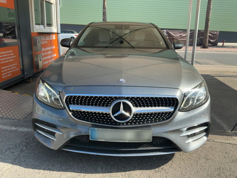 Mercedes-Benz E-Klasse E 350 d AMG Line — zdjęcie 9