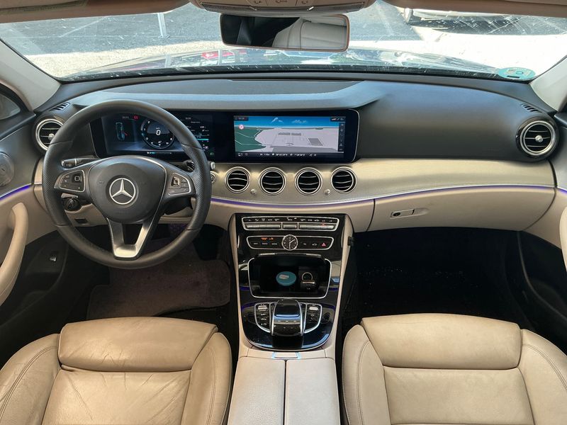 Mercedes-Benz E-Klasse E 350 d AMG Line — zdjęcie 12