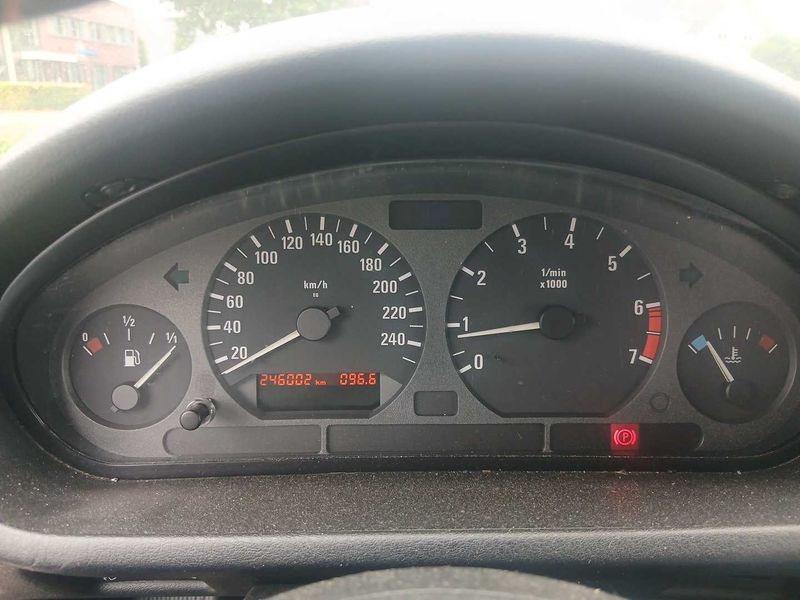 BMW Z3 1.8 — zdjęcie 12