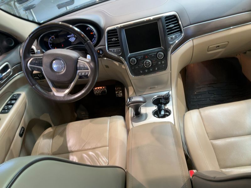 Jeep Grand Cherokee 3.0 CRD Overland — zdjęcie 12