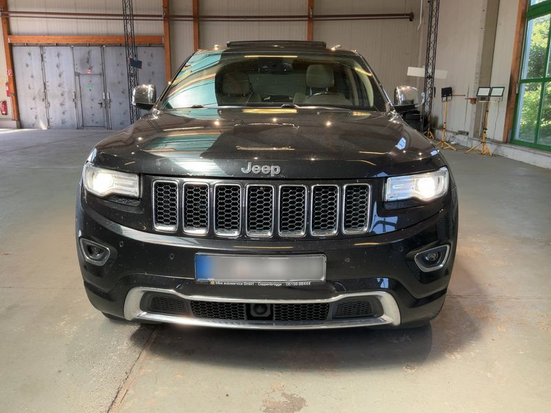 Jeep Grand Cherokee 3.0 CRD Overland — zdjęcie 9