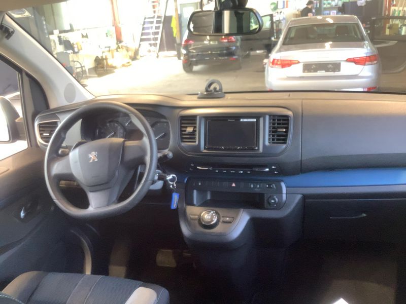 Peugeot Expert 2.0 Blue-HDi Active L2 2018 – снимка 17