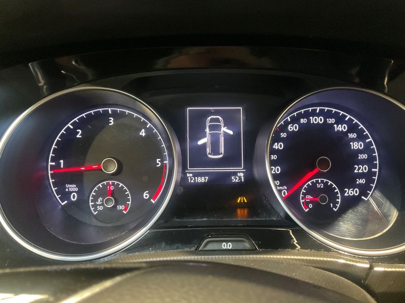 Volkswagen Touran 2.0 TDI IQ.DRIVE — zdjęcie 13