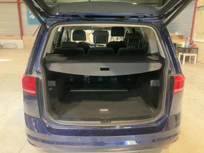 Volkswagen Touran 2.0 TDI IQ.DRIVE — zdjęcie 10