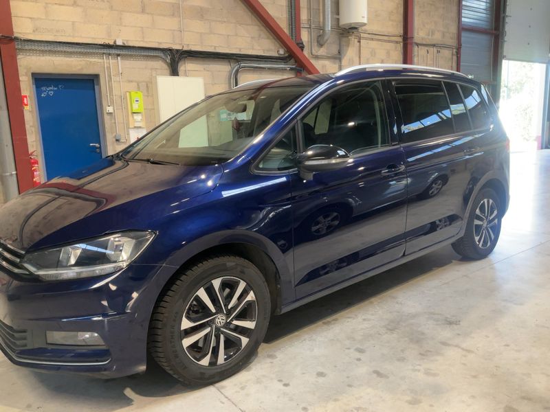 Volkswagen Touran 2.0 TDI IQ.DRIVE — zdjęcie 2