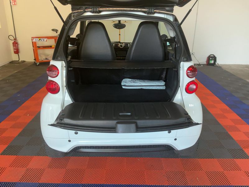 Smart fortwo 1.0 Micro Hybrid Drive pure — zdjęcie 10