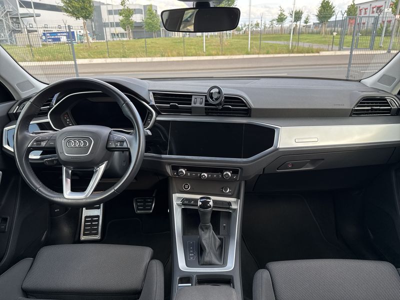 Audi Q3 Sportback 35 TFSI ACT — zdjęcie 11