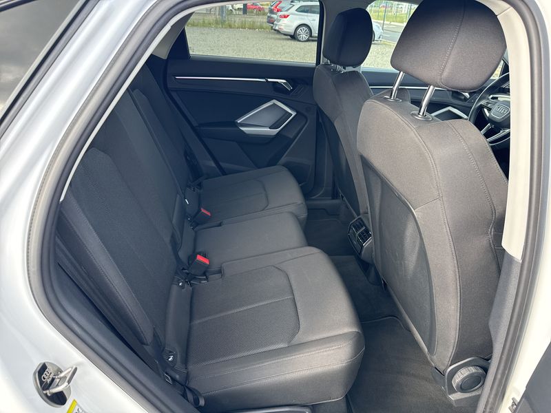 Audi Q3 Sportback 35 TFSI ACT — zdjęcie 14