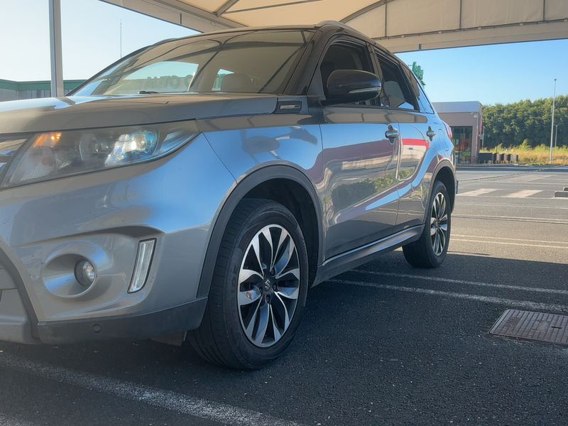 Suzuki Vitara 1.6 DDiS GLX 4x2 — zdjęcie 2