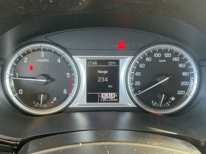 Suzuki Vitara 1.6 DDiS GLX 4x2 — zdjęcie 13