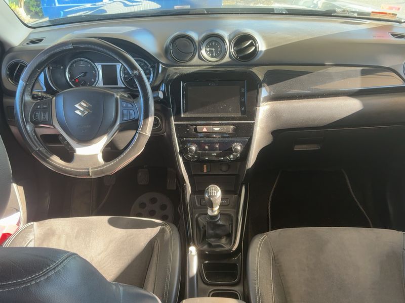 Suzuki Vitara 1.6 DDiS GLX 4x2 — zdjęcie 12