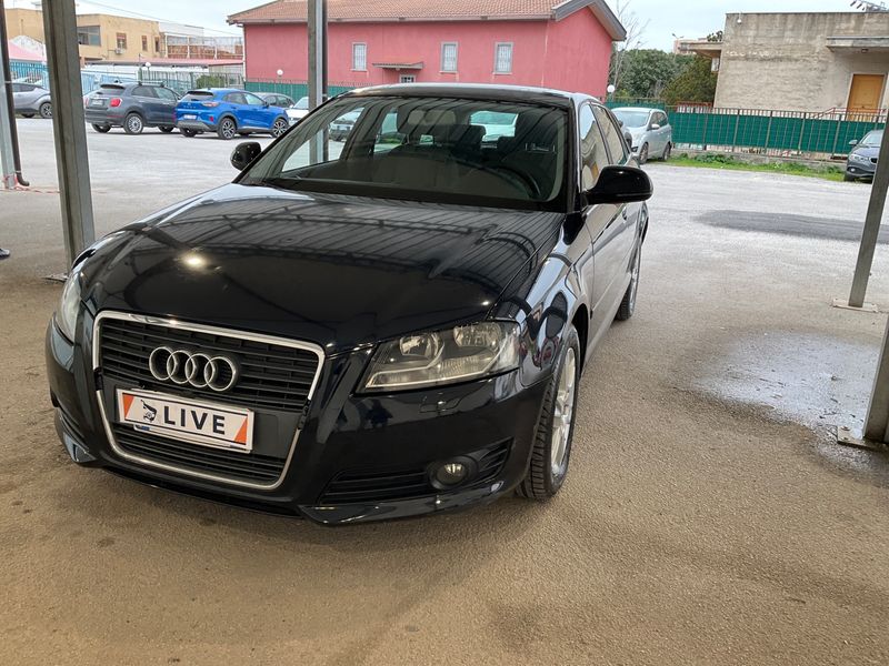 Audi A3 Sportback 1.6 Attraction — zdjęcie 1