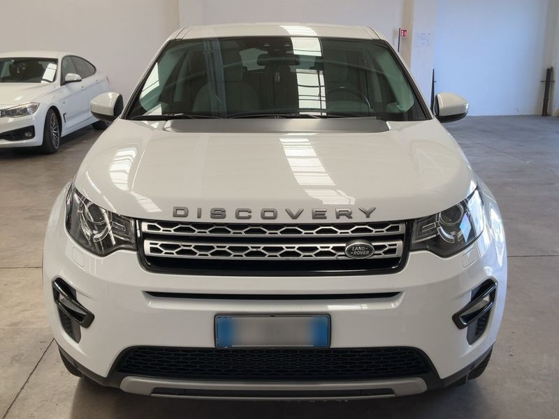 Land Rover Discovery Sport 2.2 Td4 HSE — zdjęcie 9