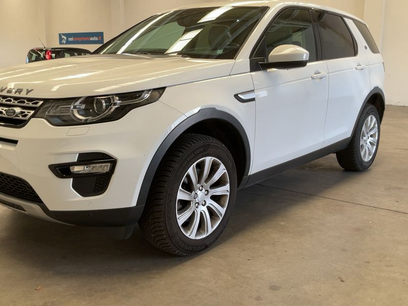 Land Rover Discovery Sport 2.2 Td4 HSE — zdjęcie 2
